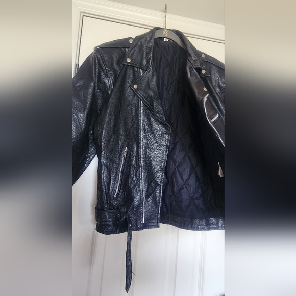 Black Leather Motorcycle Jacket - Picture 4 of 5